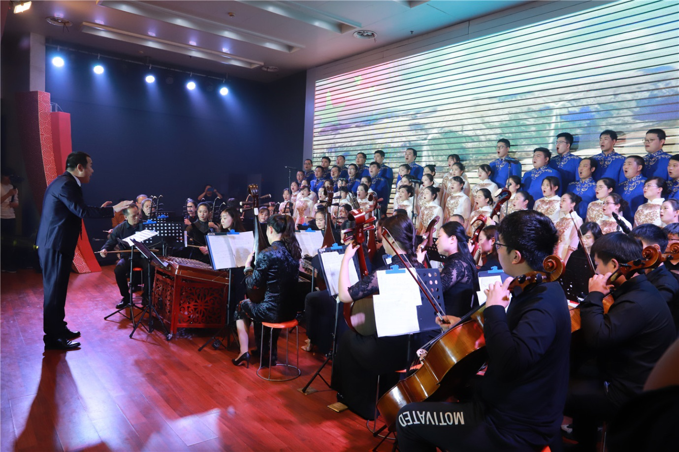 砥砺前行  再谱华章  开云手机官方版在线入口隆重召开建厂五十周年庆祝大会